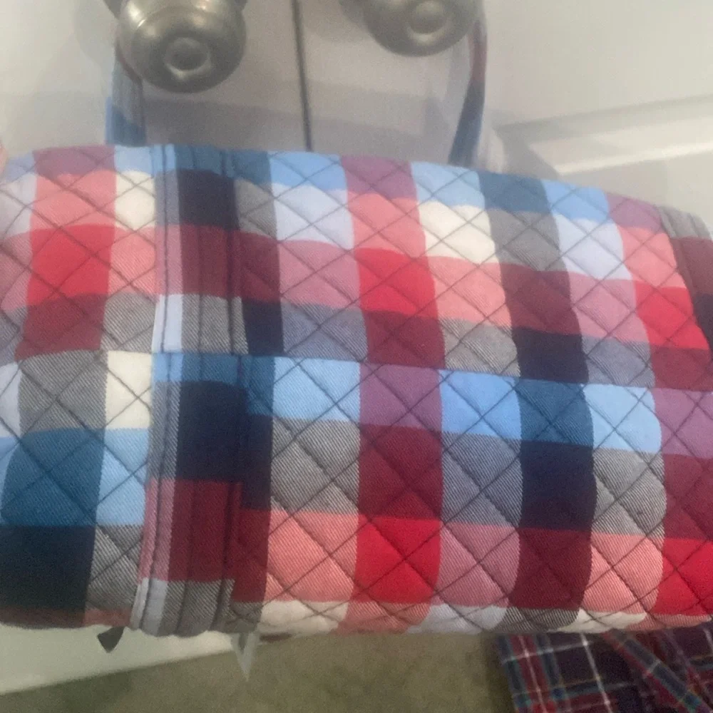 🆕💙❤️Vera Bradley, VERA TOTE “Patriotic Plaid”